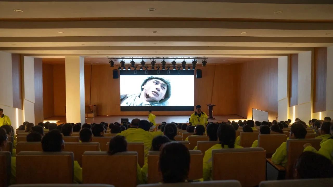 1708479659998115